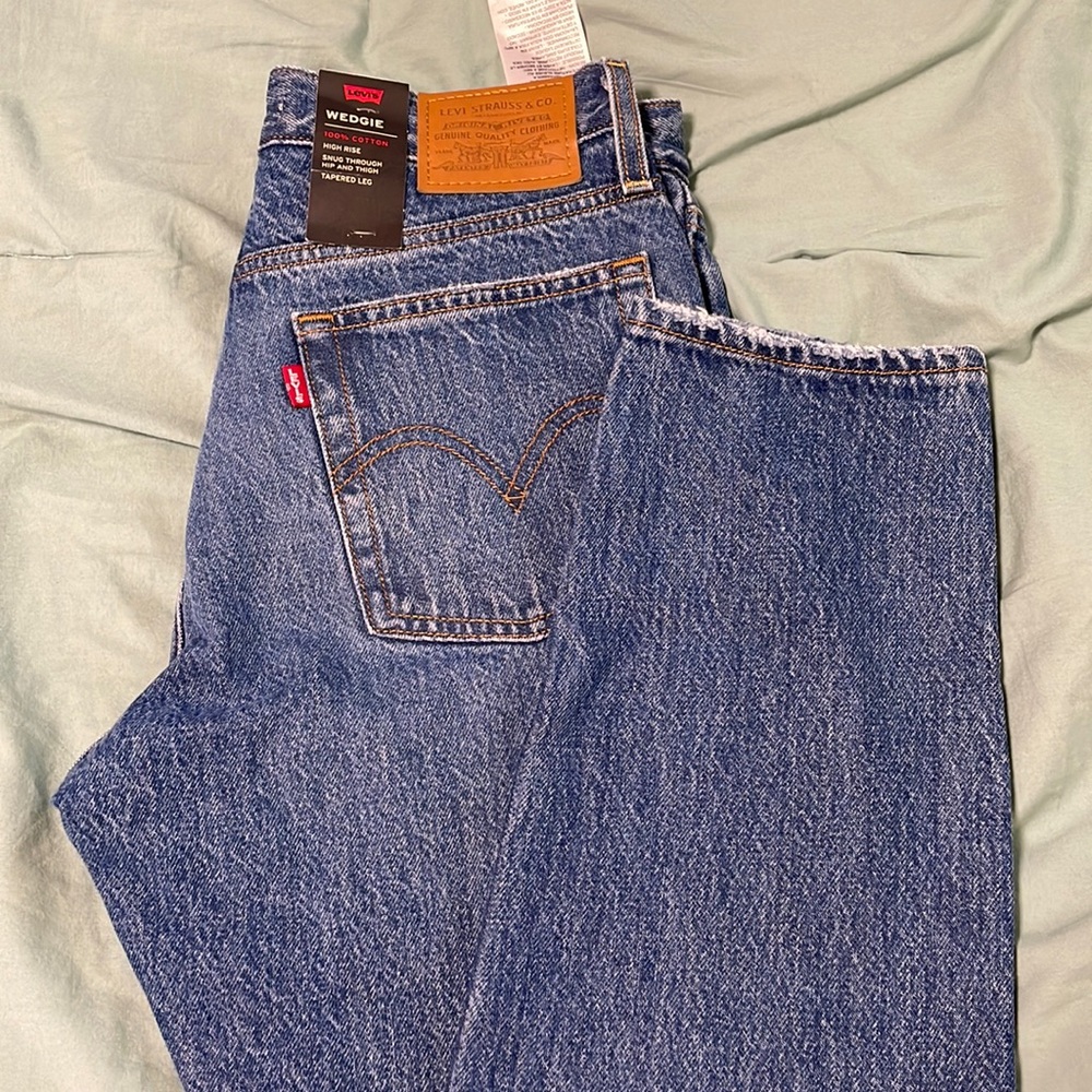 Levi’s Wedgie Jeans